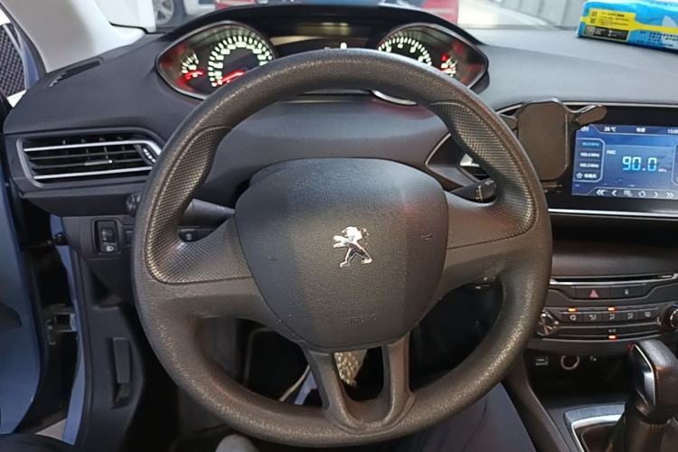 Used Peugeot 308S 2015 1.2T Automatic Shangchi Edition Steering Wheel