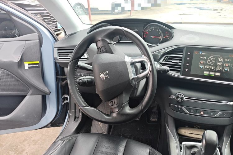 Used Peugeot 308S 2015 1.6T Automatic Ruichi Edition Steering Wheel