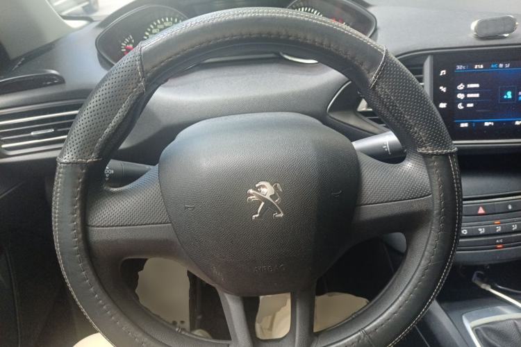 Used Peugeot 308S 2015 1.6L Manual Shangchi Edition Steering Wheel