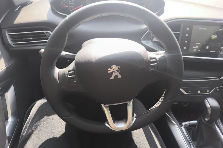 Used Peugeot 308S 2015 1.6T Automatic Ruichi Edition Steering Wheel