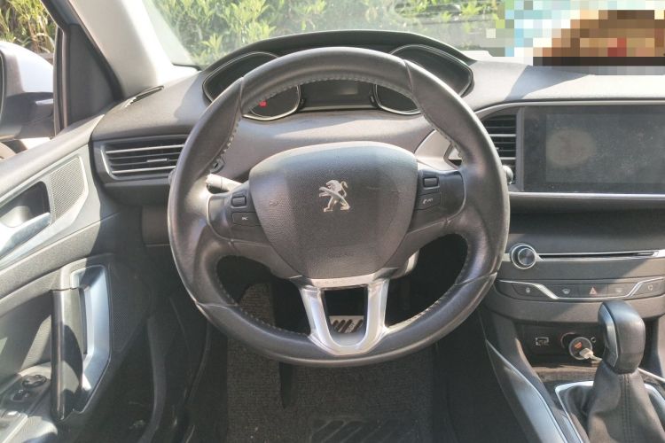 Used Peugeot 308S 2015 1.6T Automatic Ruichi Edition Steering Wheel