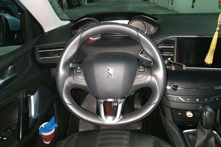 Used Peugeot 308S 2015 1.6T Automatic Ruichi Edition Steering Wheel
