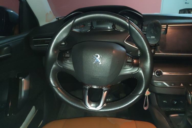 Used Peugeot 308S 2015 1.6T Automatic Jingchi Edition Steering Wheel