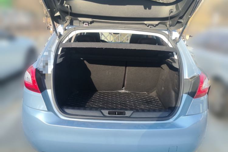 Used Peugeot 308S 2015 1.6T Automatic Jingchi Edition Trunk