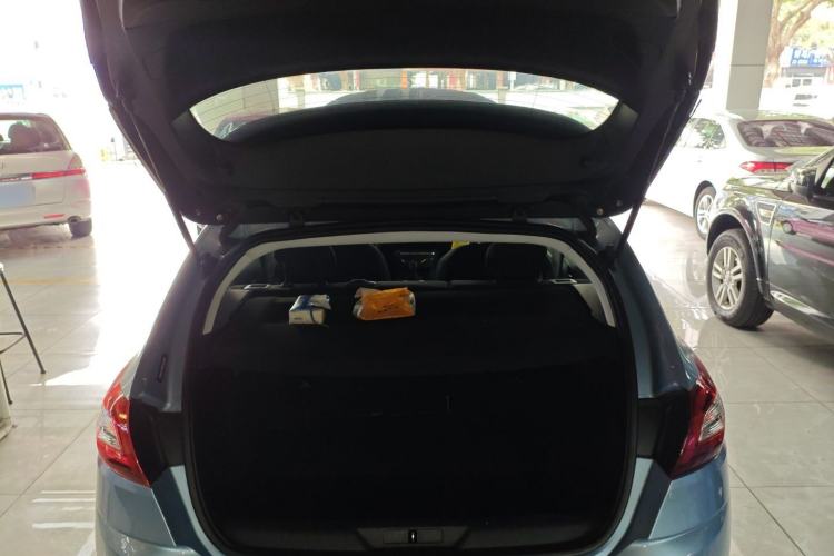 Used Peugeot 308S 2015 1.6T Automatic Jingchi Edition Trunk