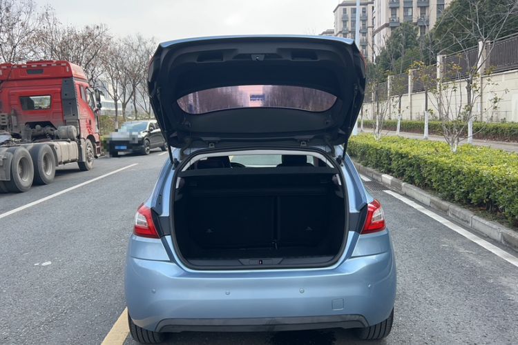 Used Peugeot 308S 2015 1.2T Automatic Shangchi Edition Trunk