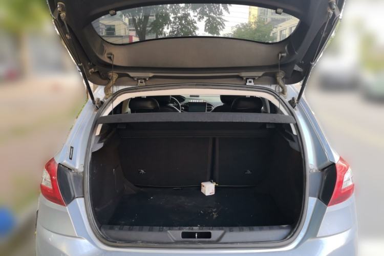 Used Peugeot 308S 2015 1.6T Automatic Jingchi Edition Trunk
