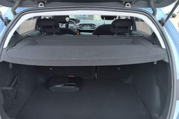 Used Peugeot 308S 2015 1.6T Automatic Jingchi Edition Trunk