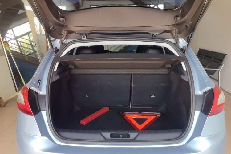 Used Peugeot 308S 2015 1.2T Automatic Jingchi Edition Trunk