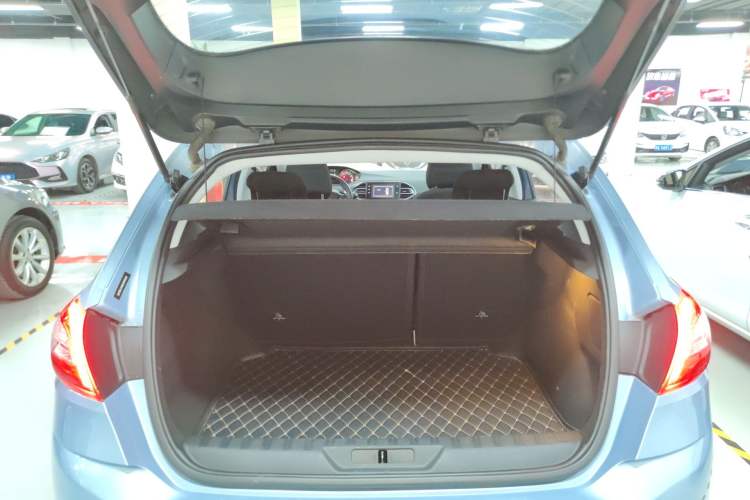 Used Peugeot 308S 2015 1.2T Automatic Jingchi Edition Trunk