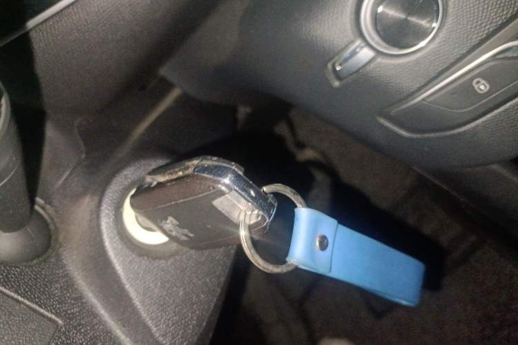 Used Peugeot 308S 2015 1.2T Automatic Jingchi Edition Vehicle Key