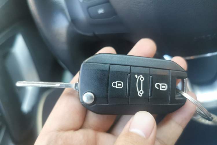 Used Peugeot 308S 2015 1.6T Automatic Jingchi Edition Vehicle Key