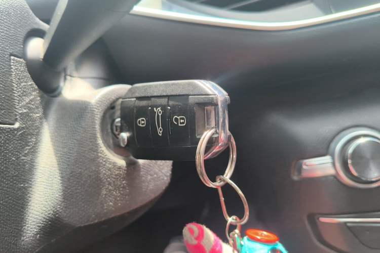 Used Peugeot 308S 2015 1.2T Automatic Jingchi Edition Vehicle Key