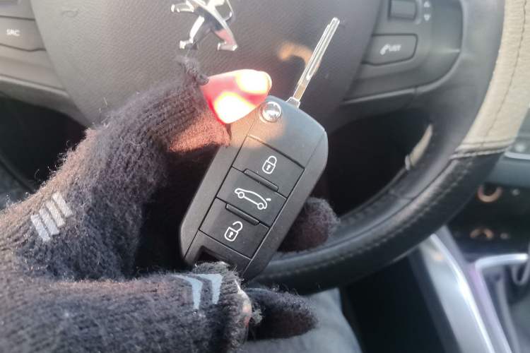 Used Peugeot 308S 2015 1.6T Automatic Jingchi Edition Vehicle Key