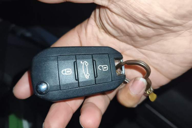 Used Peugeot 308S 2015 1.2T Automatic Jingchi Edition Vehicle Key