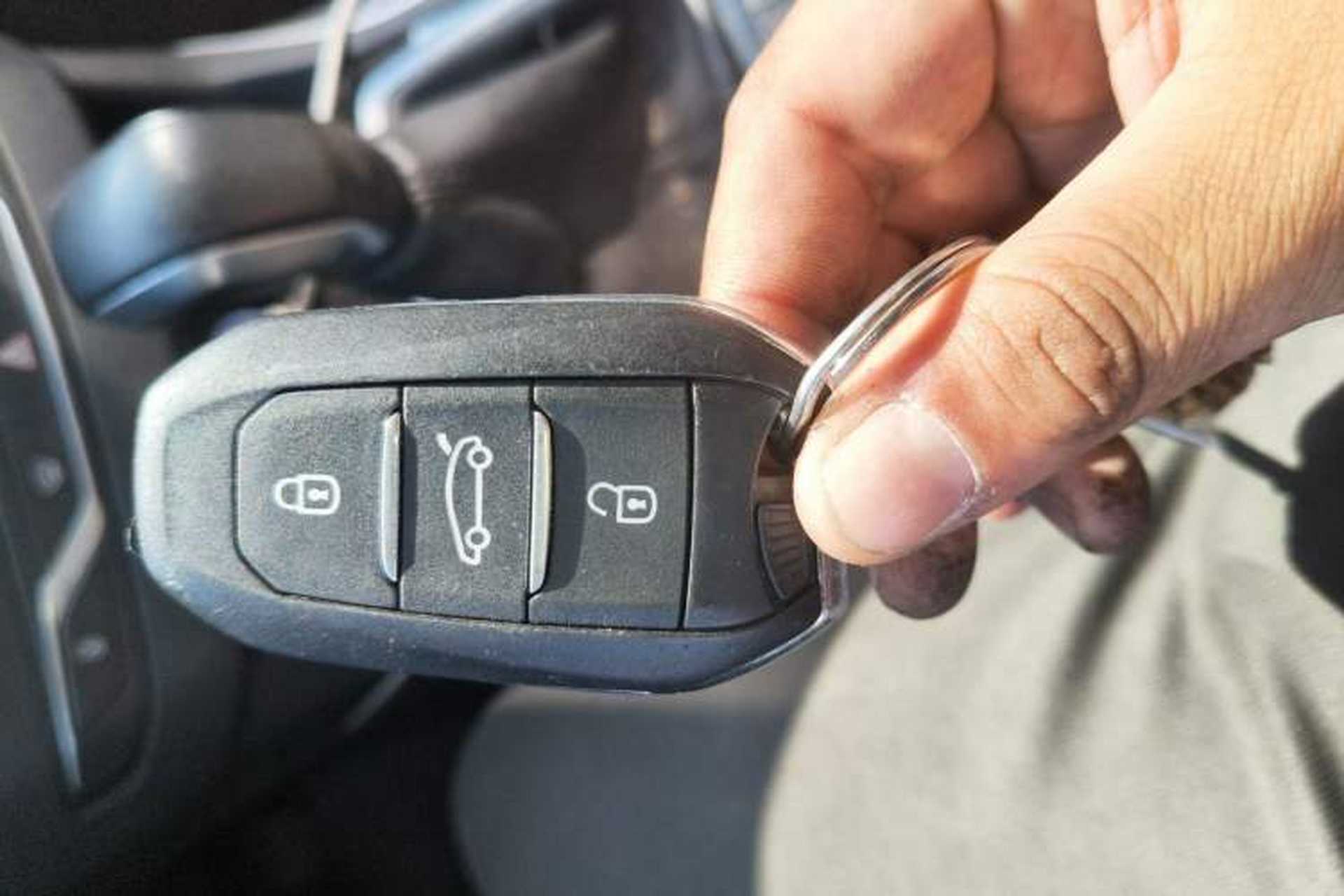Used Peugeot 308S 2015 1.6T Automatic Ruichi Edition Vehicle Key