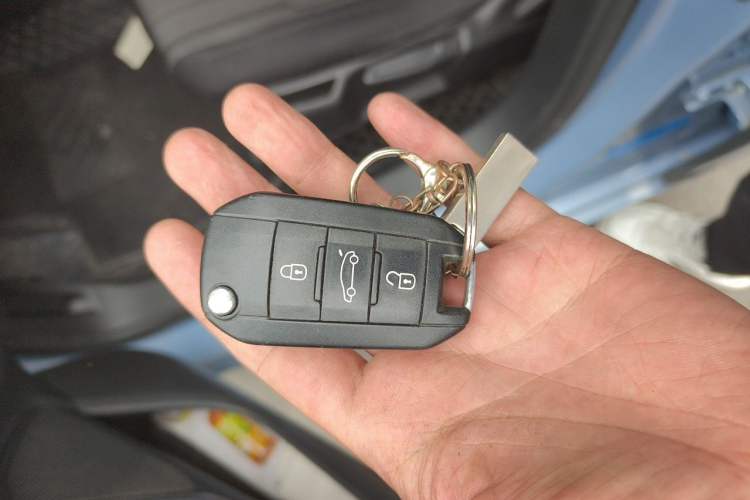Used Peugeot 308S 2015 1.6T Automatic Jingchi Edition Vehicle Key