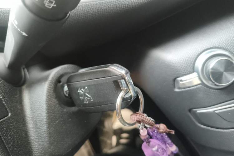 Used Peugeot 308S 2015 1.6T Automatic Jingchi Edition Vehicle Key