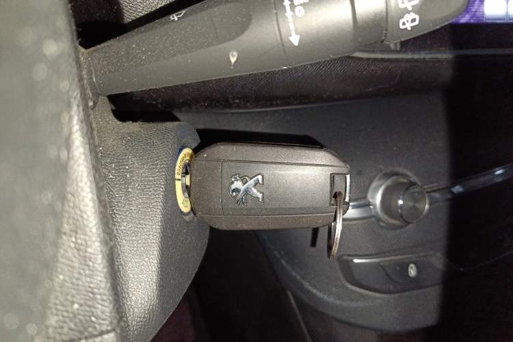 Used Peugeot 308S 2015 1.2T Automatic Jingchi Edition Vehicle Key