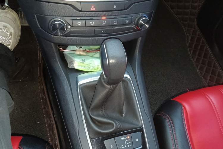 Used Peugeot 308S 2015 1.2T Automatic Shangchi Edition Gear Lever