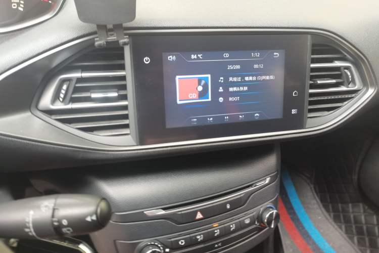 Used Peugeot 308S 2015 1.2T Automatic Shangchi Edition Audio And AC Panel