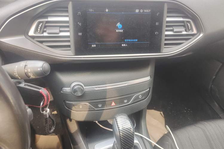 Used Peugeot 308S 2015 1.2T Automatic Shangchi Edition Audio And AC Panel