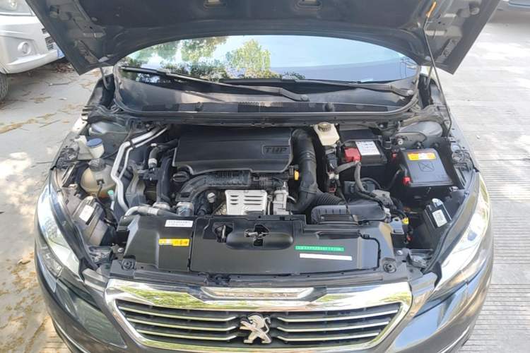 Used Peugeot 308S 2015 1.2T Automatic Shangchi Edition Engine Bay