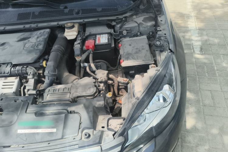 Used Peugeot 308S 2015 1.2T Automatic Jingchi Edition Engine Bay Left