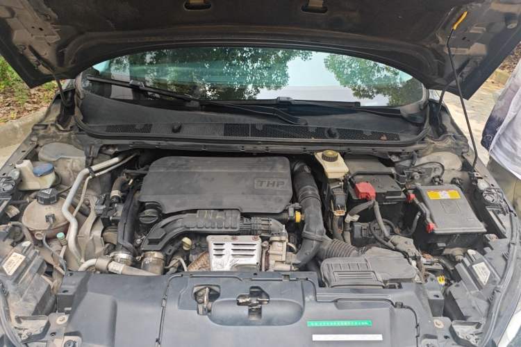 Used Peugeot 308S 2015 1.2T Automatic Jingchi Edition Engine Bay