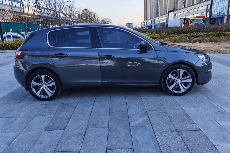 Used Peugeot 308S 2015 1.6T Automatic Jingchi Edition Exterior 3