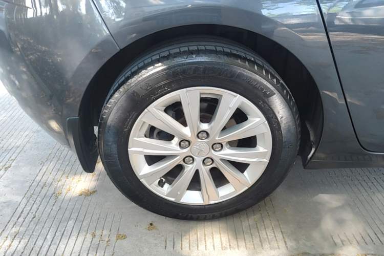Used Peugeot 308S 2015 1.2T Automatic Shangchi Edition Exterior 5