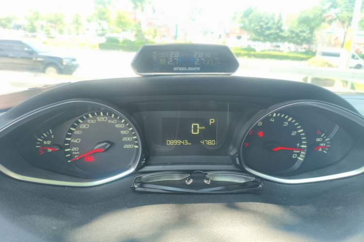 Used Peugeot 308S 2015 1.2T Automatic Jingchi Edition Instrument Cluster