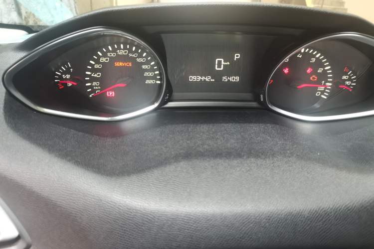 Used Peugeot 308S 2015 1.2T Automatic Shangchi Edition Instrument Cluster
