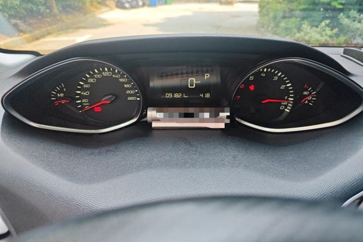 Used Peugeot 308S 2015 1.2T Automatic Jingchi Edition Instrument Cluster
