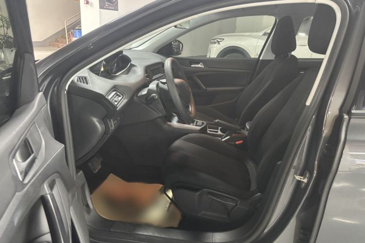 Used Peugeot 308S 2015 1.2T Automatic Shangchi Edition Interior 2