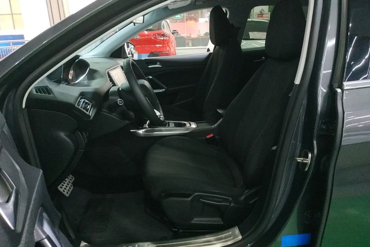 Used Peugeot 308S 2015 1.6T Automatic Jingchi Edition Left Front Seat