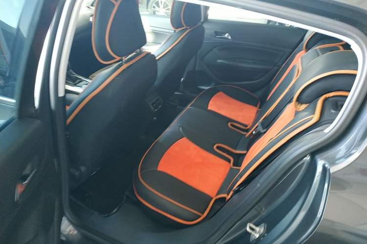 Used Peugeot 308S 2015 1.6T Automatic Jingchi Edition Left Rear Seat
