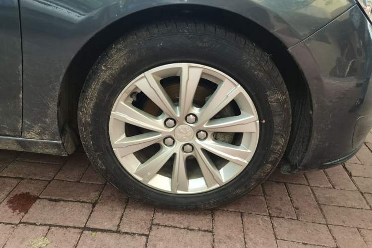 Used Peugeot 308S 2015 1.2T Automatic Shangchi Edition Right Front Wheel Hub