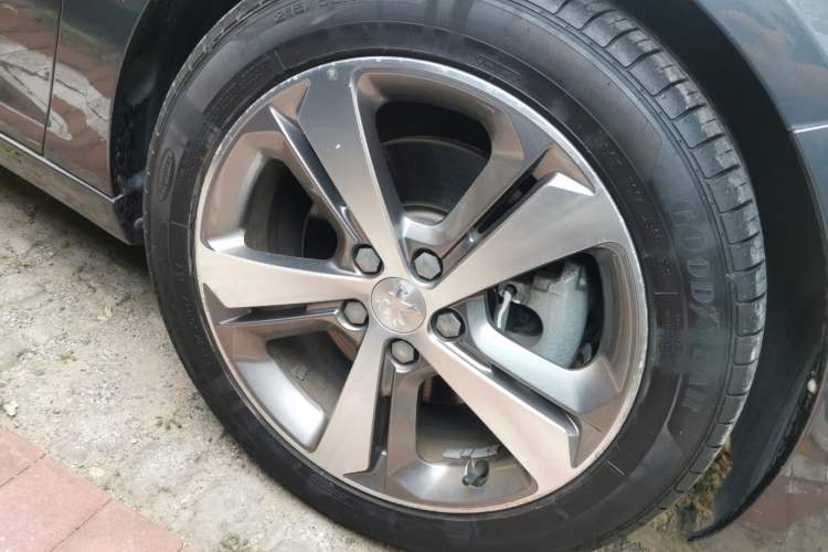 Used Peugeot 308S 2015 1.6T Automatic Ruichi Edition Right Front Wheel Hub
