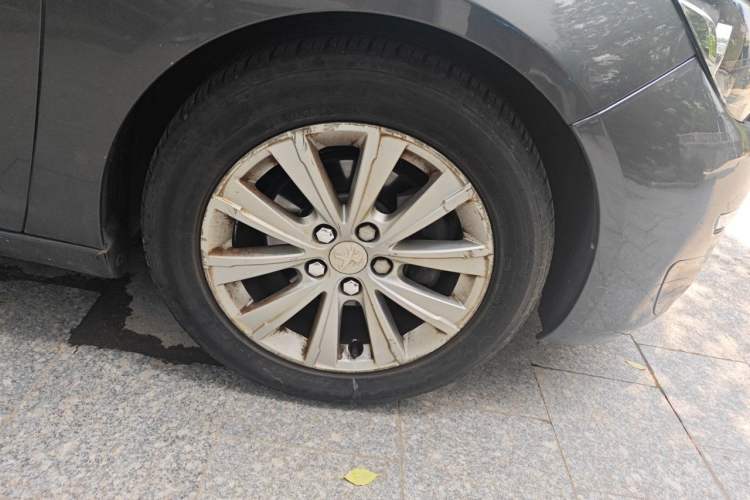 Used Peugeot 308S 2015 1.2T Automatic Jingchi Edition Right Front Wheel Hub