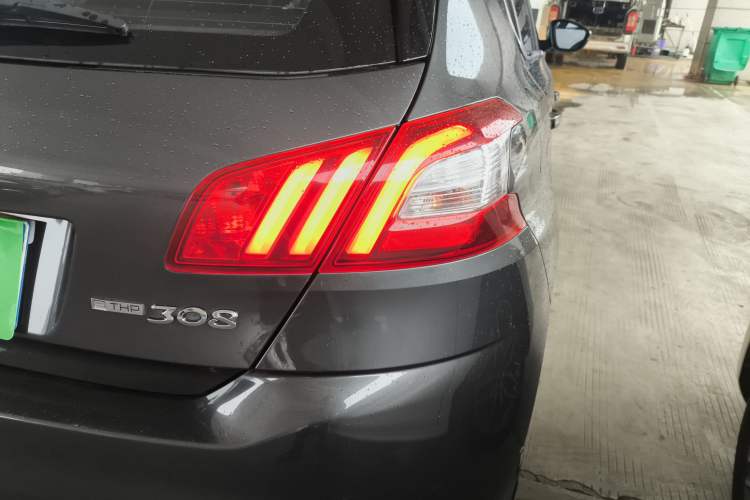 Used Peugeot 308S 2015 1.2T Automatic Jingchi Edition Right Rear Taillight