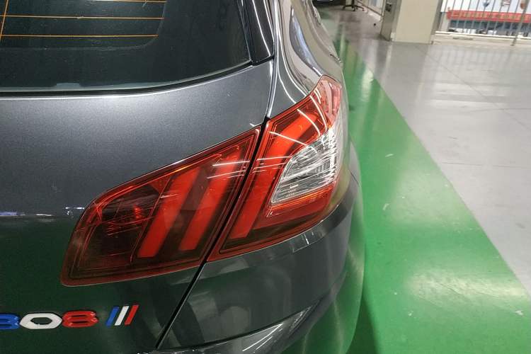 Used Peugeot 308S 2015 1.6T Automatic Jingchi Edition Right Rear Taillight