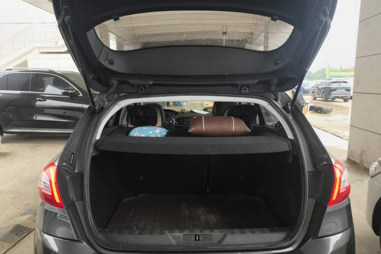 Used Peugeot 308S 2015 1.2T Automatic Jingchi Edition Trunk