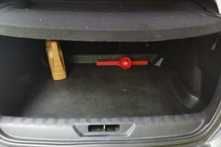 Used Peugeot 308S 2015 1.2T Automatic Shangchi Edition Trunk