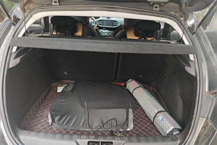 Used Peugeot 308S 2015 1.2T Automatic Jingchi Edition Trunk