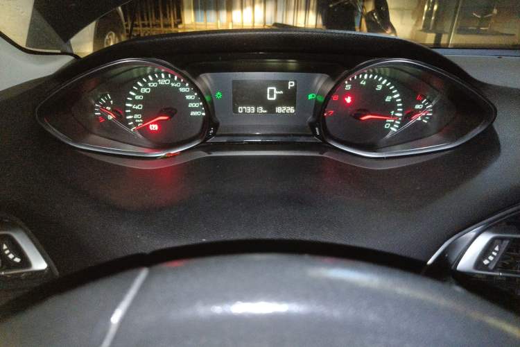 Used Peugeot 308S 2015 1.2T Automatic Jingchi Edition Instrument Cluster