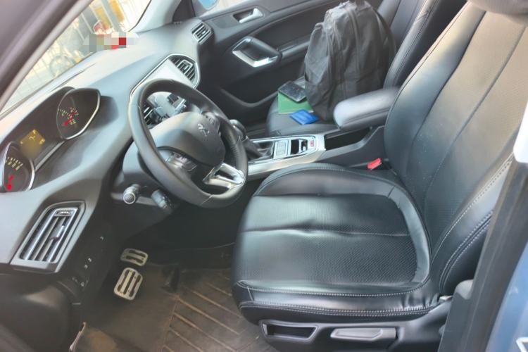 Used Peugeot 308S 2015 1.6T Automatic Jingchi Edition Left Front Seat