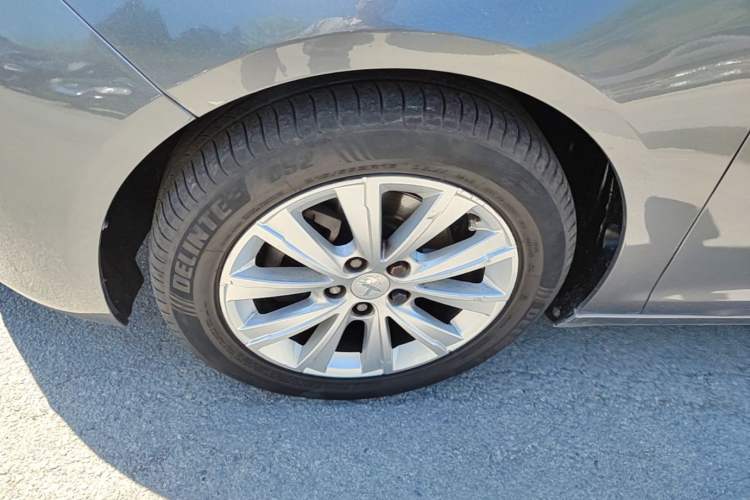 Used Peugeot 308S 2015 1.2T Automatic Jingchi Edition Left Front Wheel Hub