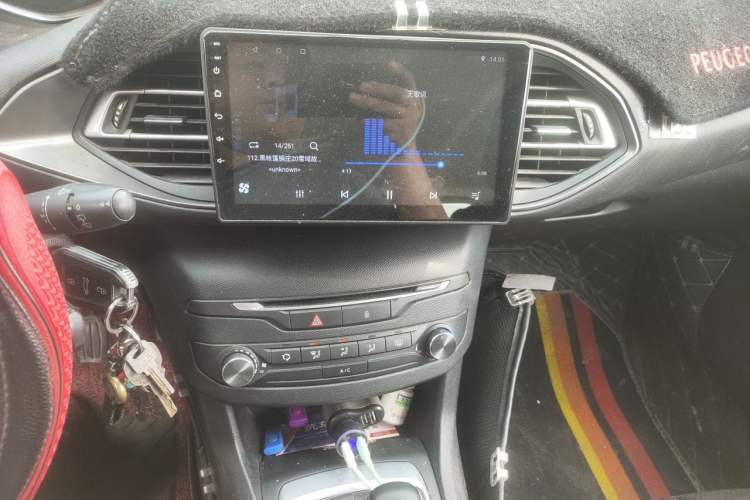 Used Peugeot 308S 2015 1.6L Manual Shangchi Edition Audio And AC Panel