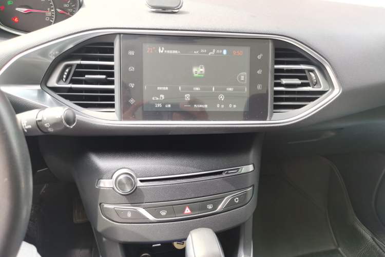 Used Peugeot 308S 2015 1.6T Automatic Ruichi Edition Audio And AC Panel